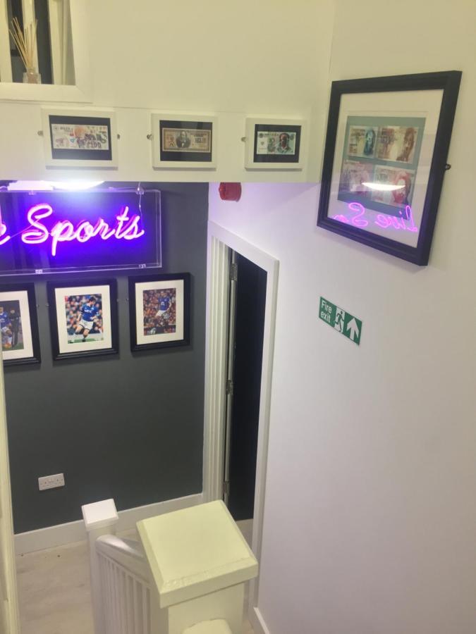 Huntley Lodge Pp Liverpool Bagian luar foto