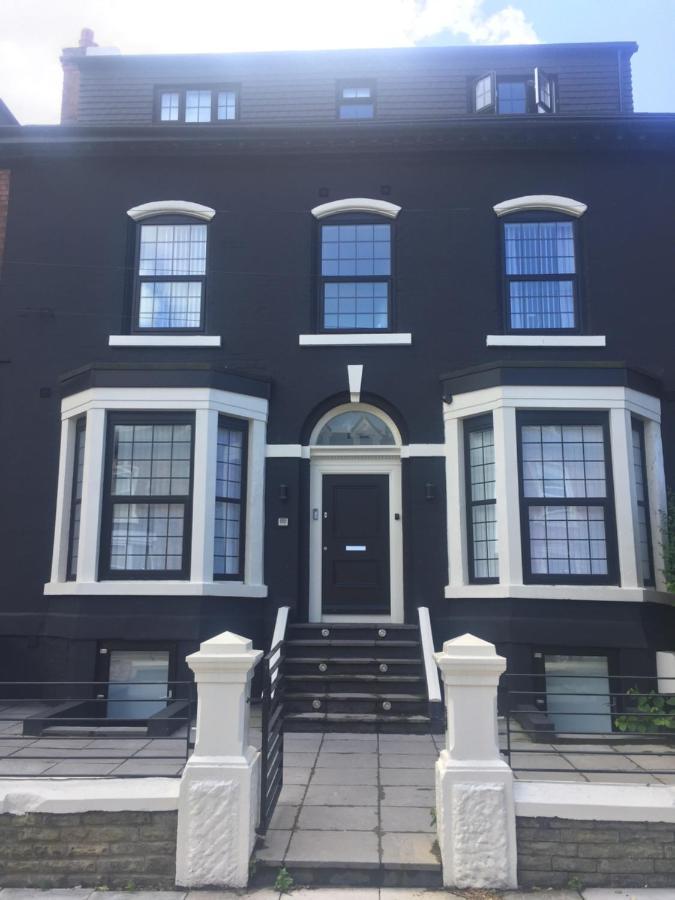 Huntley Lodge Pp Liverpool Bagian luar foto